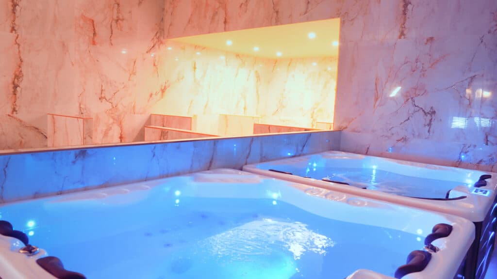 Jacuzzi's van Hammam de Sfinx in Rijswijk